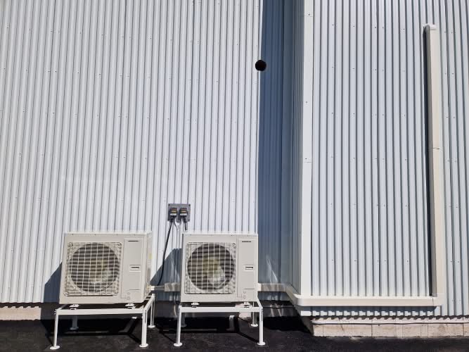 Installation av 2 värmepumpar.